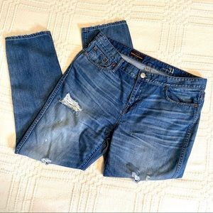J. CREW BROKEN IN BOYFRIEND JEANS SIZE 31!!!